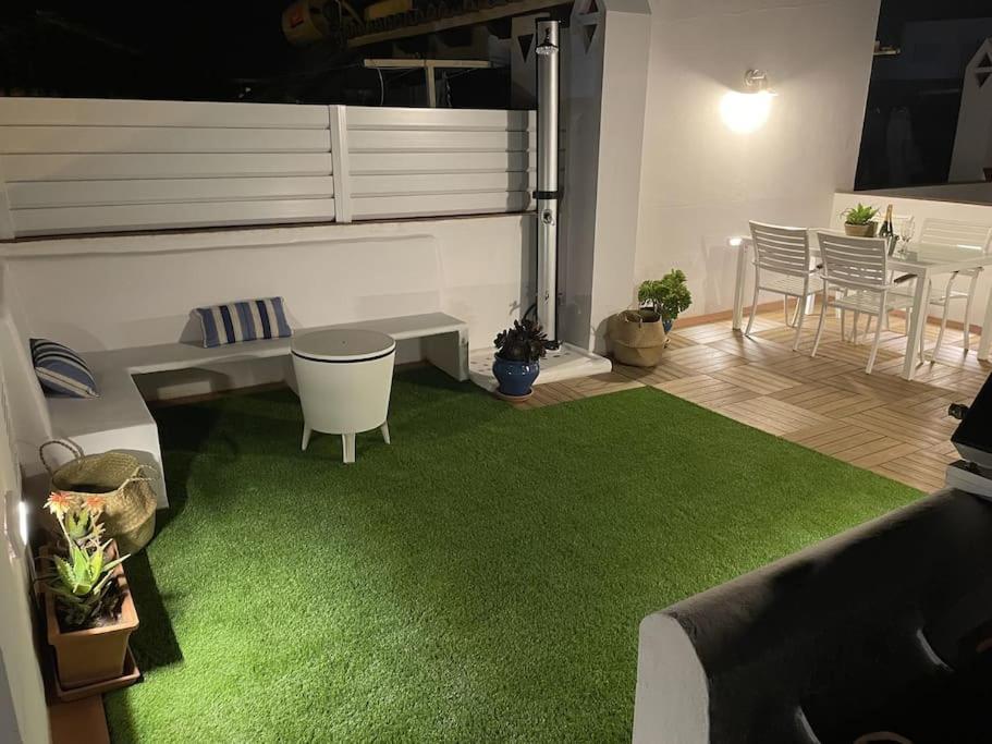 Villa Casa Lola Conil, Azotea Al Mar Y Parking Solo Familias O Parejas Conil De La Frontera Exterior foto